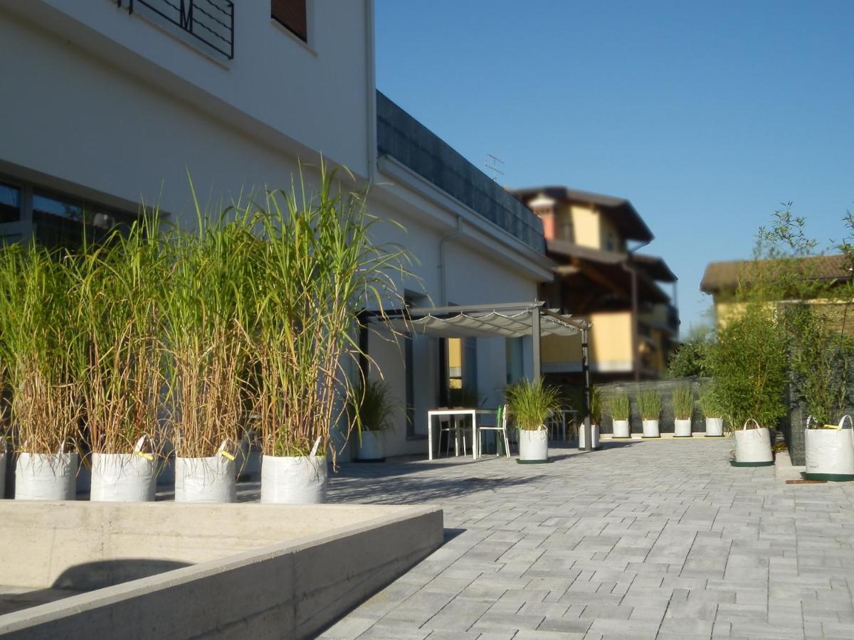 Bb Sharingloft Sirmione Bed and Breakfast Buitenkant foto